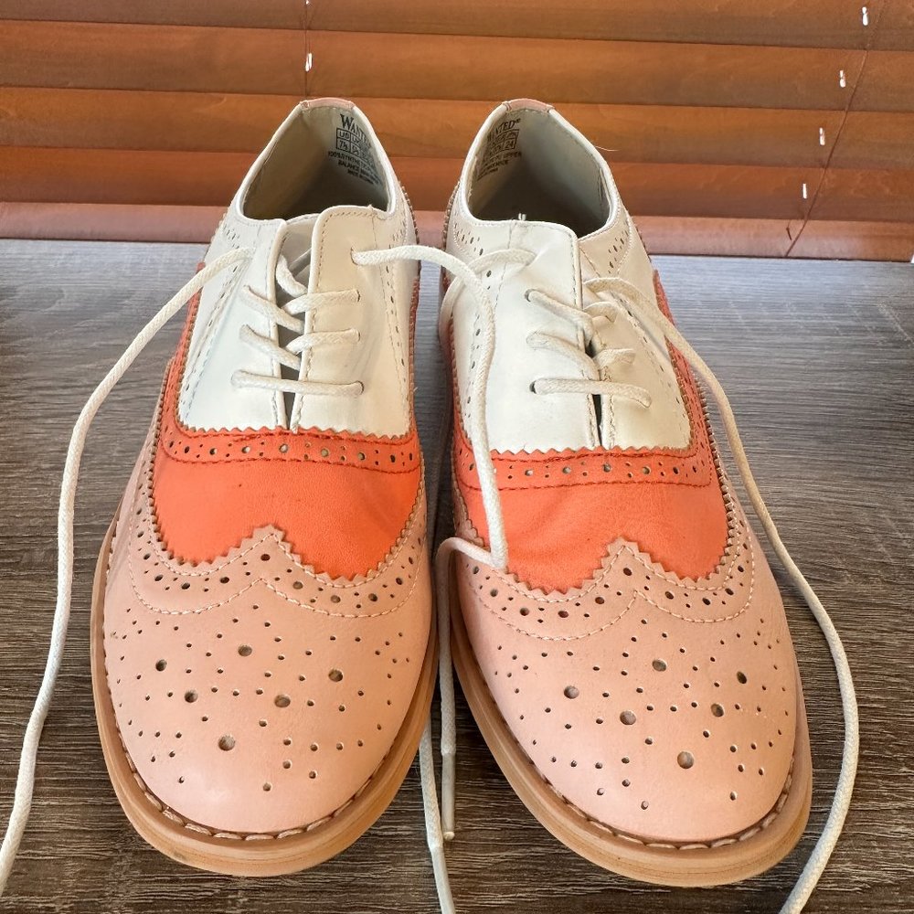 Wanted - Women's Wingtip Oxford Shoes